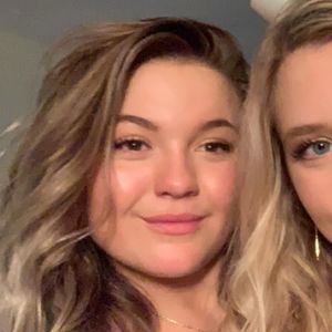 Meet your Posher, Devin